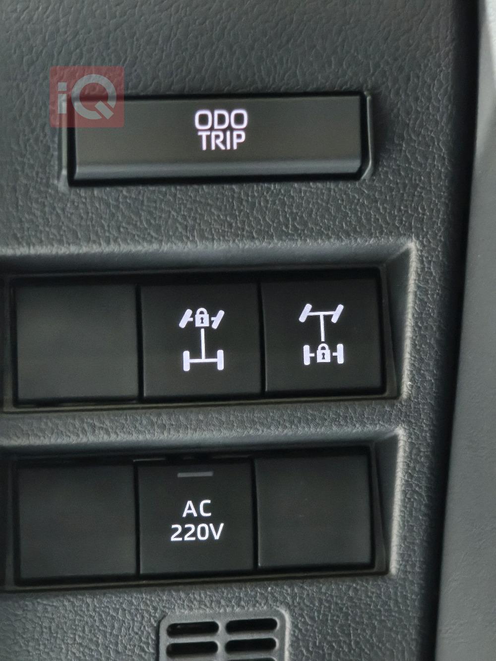 تويوتا لاندكروزر